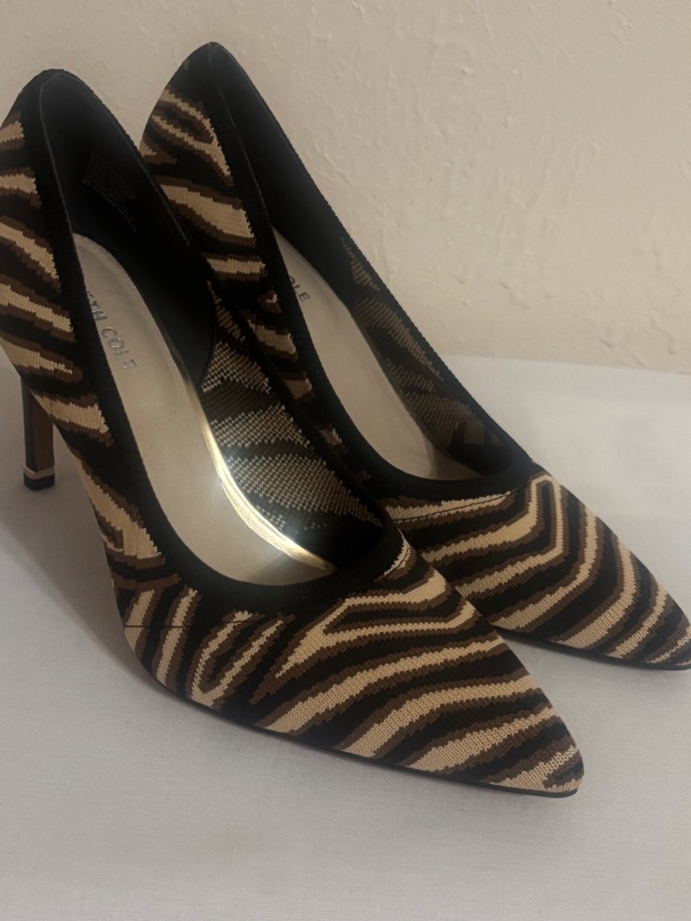 Kenneth Cole Women's Riley 85 Knit Pointed Toe Heel/Pump